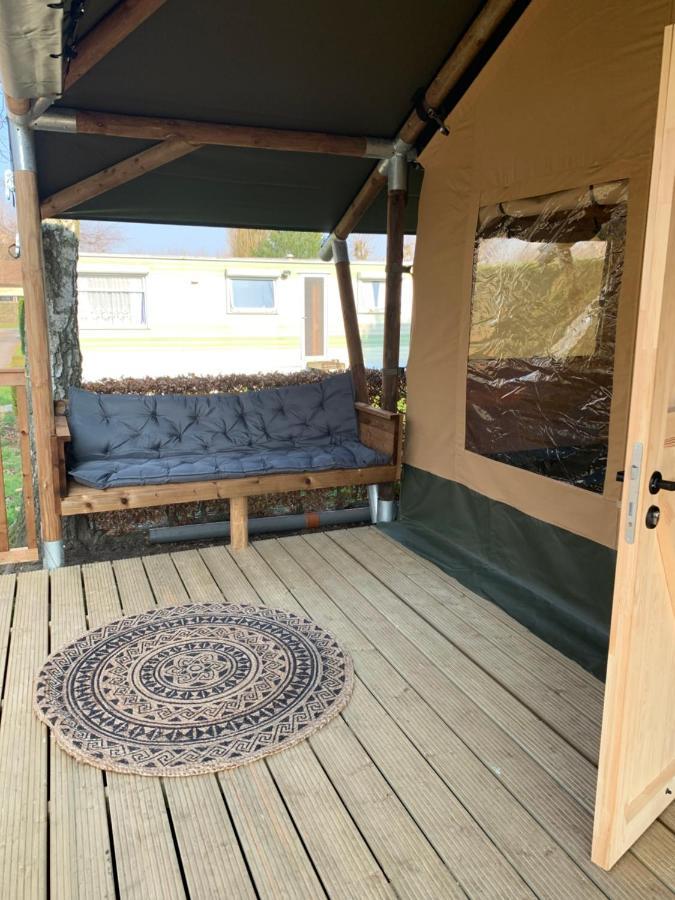 Glamour Glamping At Little Beach ยับเบเกอ ภายนอก รูปภาพ